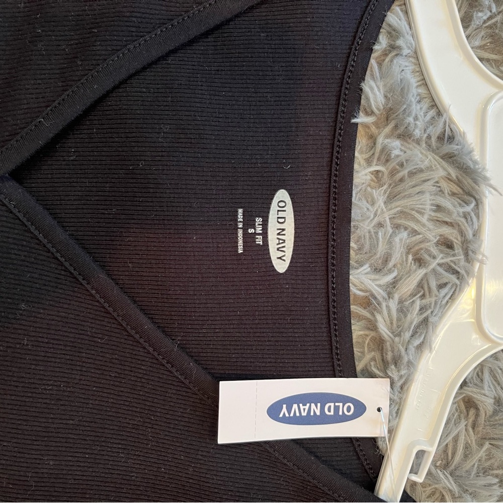 Old Navy shirt with tags.